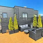 City Terrace Apartment Avangard - Large Private Roof Terrace