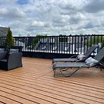 City Terrace Apartment Avangard - Large Private Roof Terrace